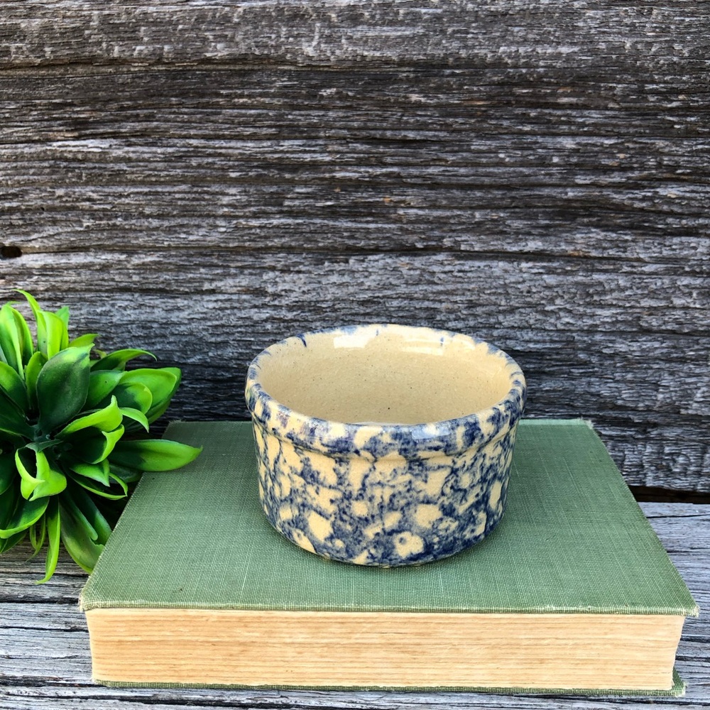 Robinson Ransbottom Pottery RRP Co. Blue Spongeware ramekin mini crock Ohio bowl